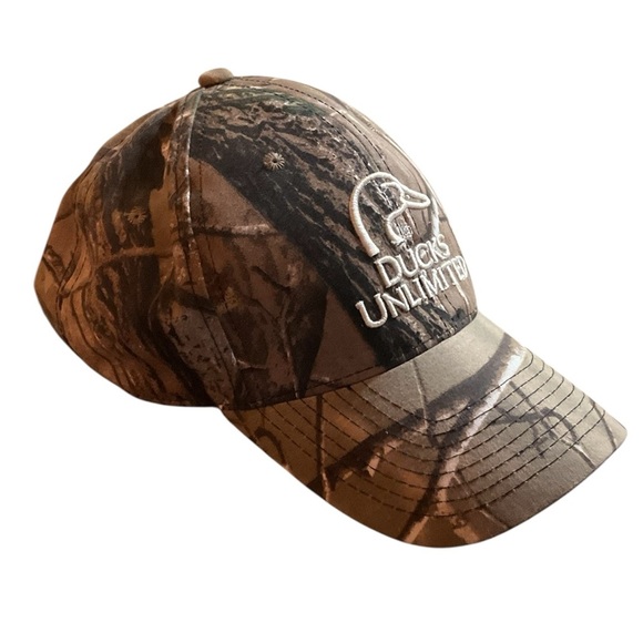Ducks Unlimited Camouflage Hat - Picture 2 of 4
